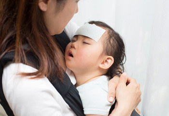 熱が出ていたり、体調がすぐれない時は予約を取り直していただくか、前もってお知らせください
